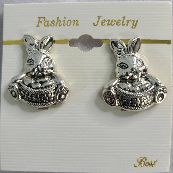 Vintage Best Easter Bunny Silver tone Metal Clip Earrings 1" NEW Deadstock - Picture 2 of 6